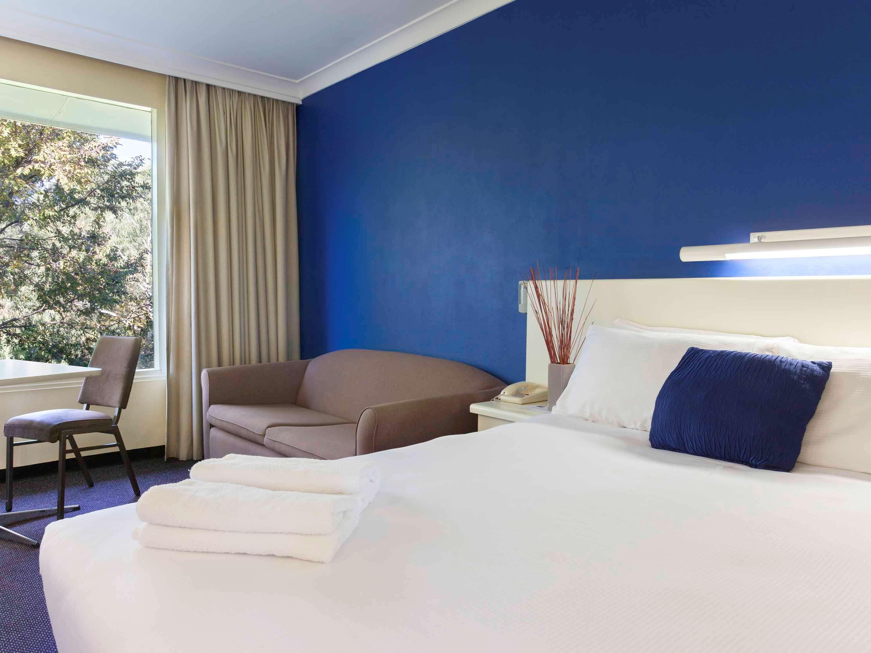Отель Ibis Styles Тамуорт Экстерьер фото